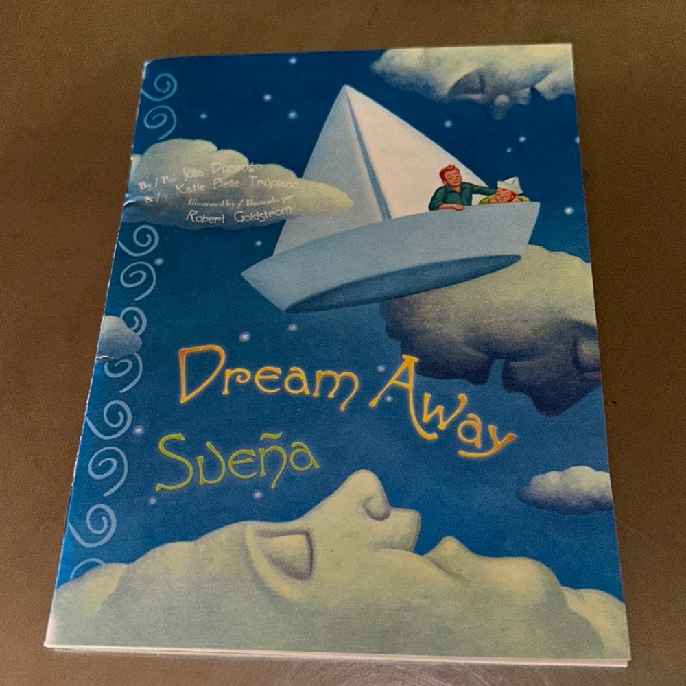 Dream Away Suena Book